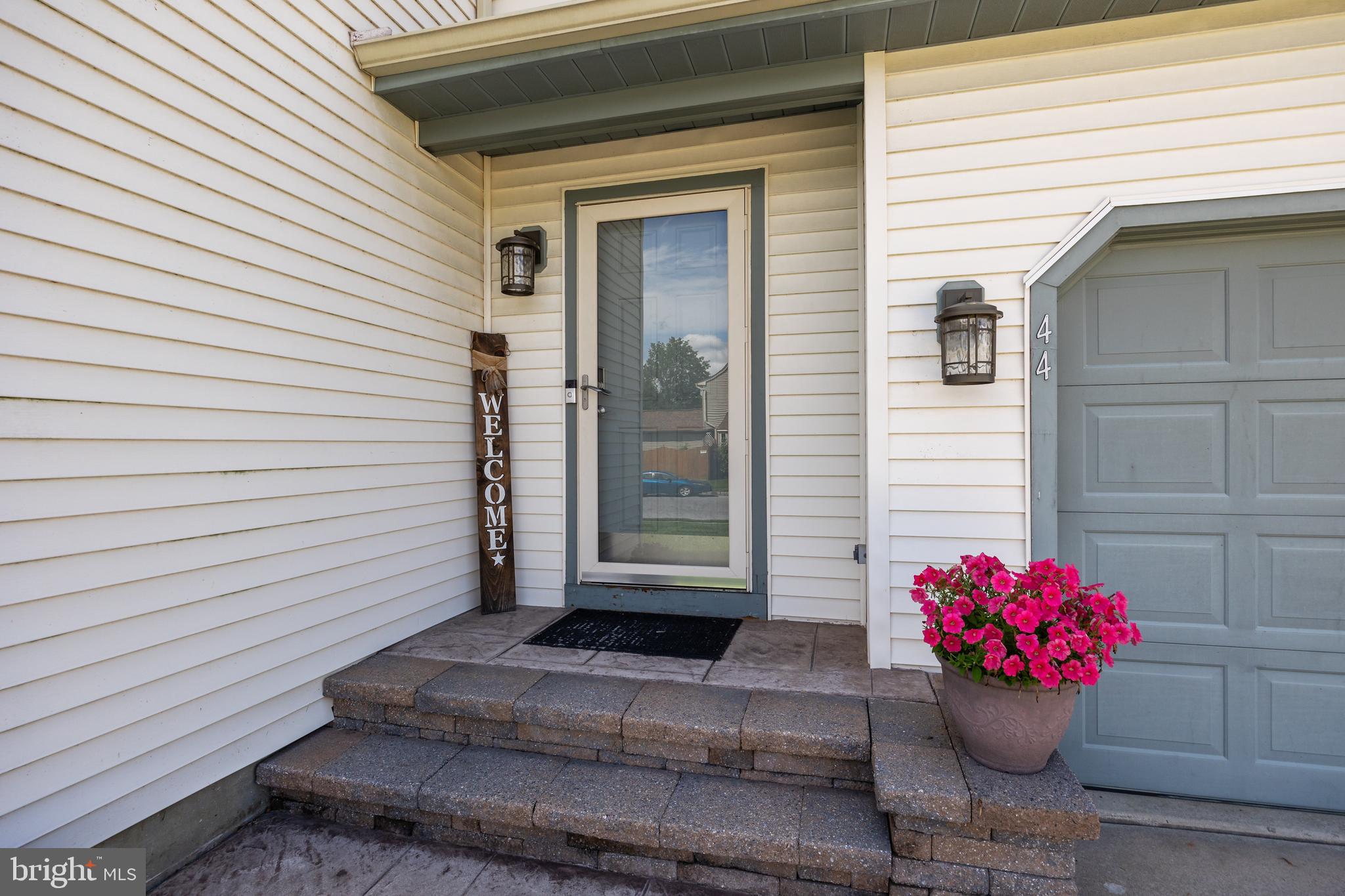 44 Springcress Drive Delran, NJ 08075 - Photo 3 of 30 Front Entry