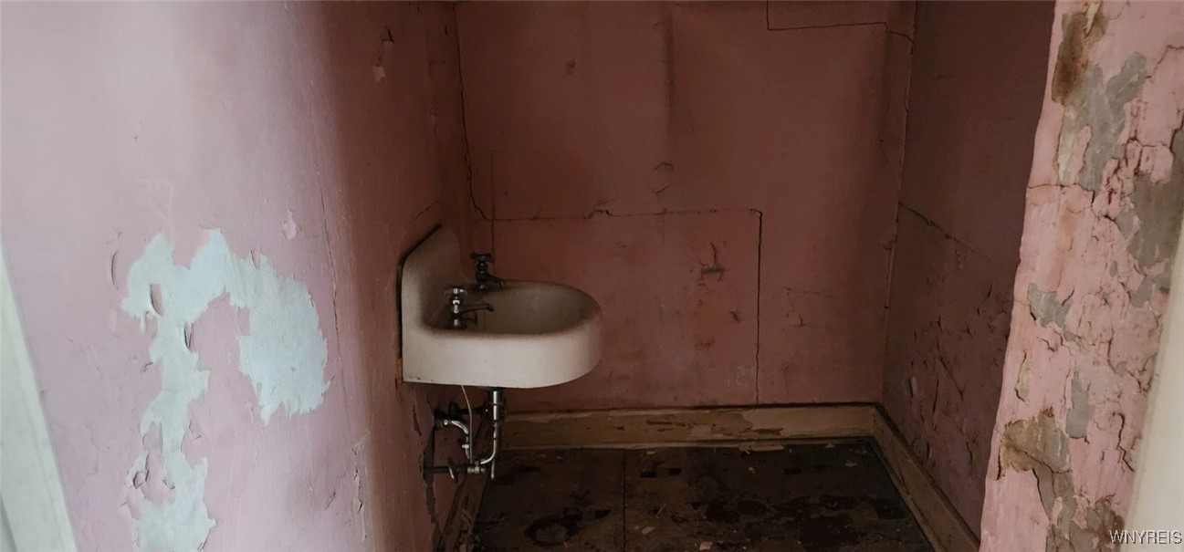 295 Grove Street Tonawanda City, NY 14150 - Photo 27 of 41