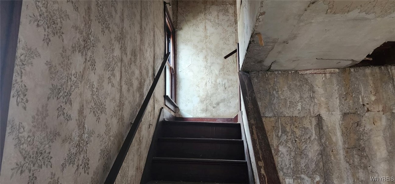 295 Grove Street Tonawanda City, NY 14150 - Photo 32 of 41