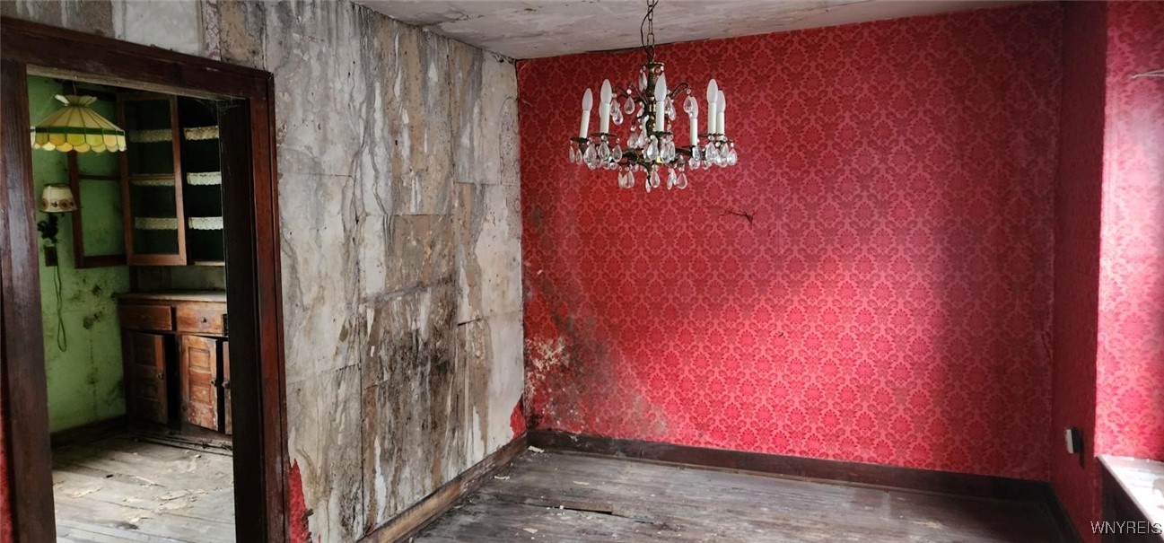 295 Grove Street Tonawanda City, NY 14150 - Photo 10 of 41