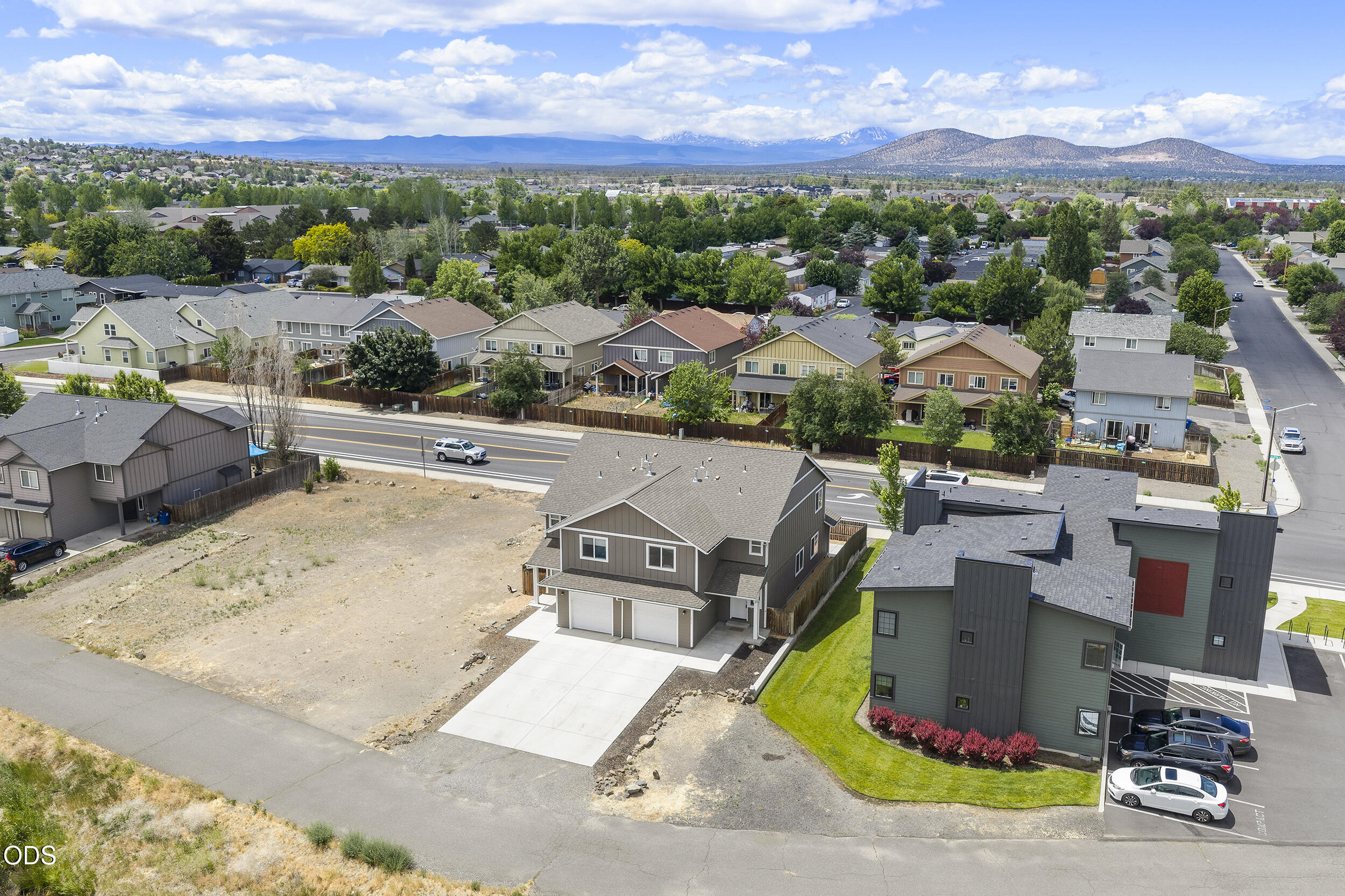 1214 Southwest 27th Street Redmond, OR 97756 - Photo 30 of 35