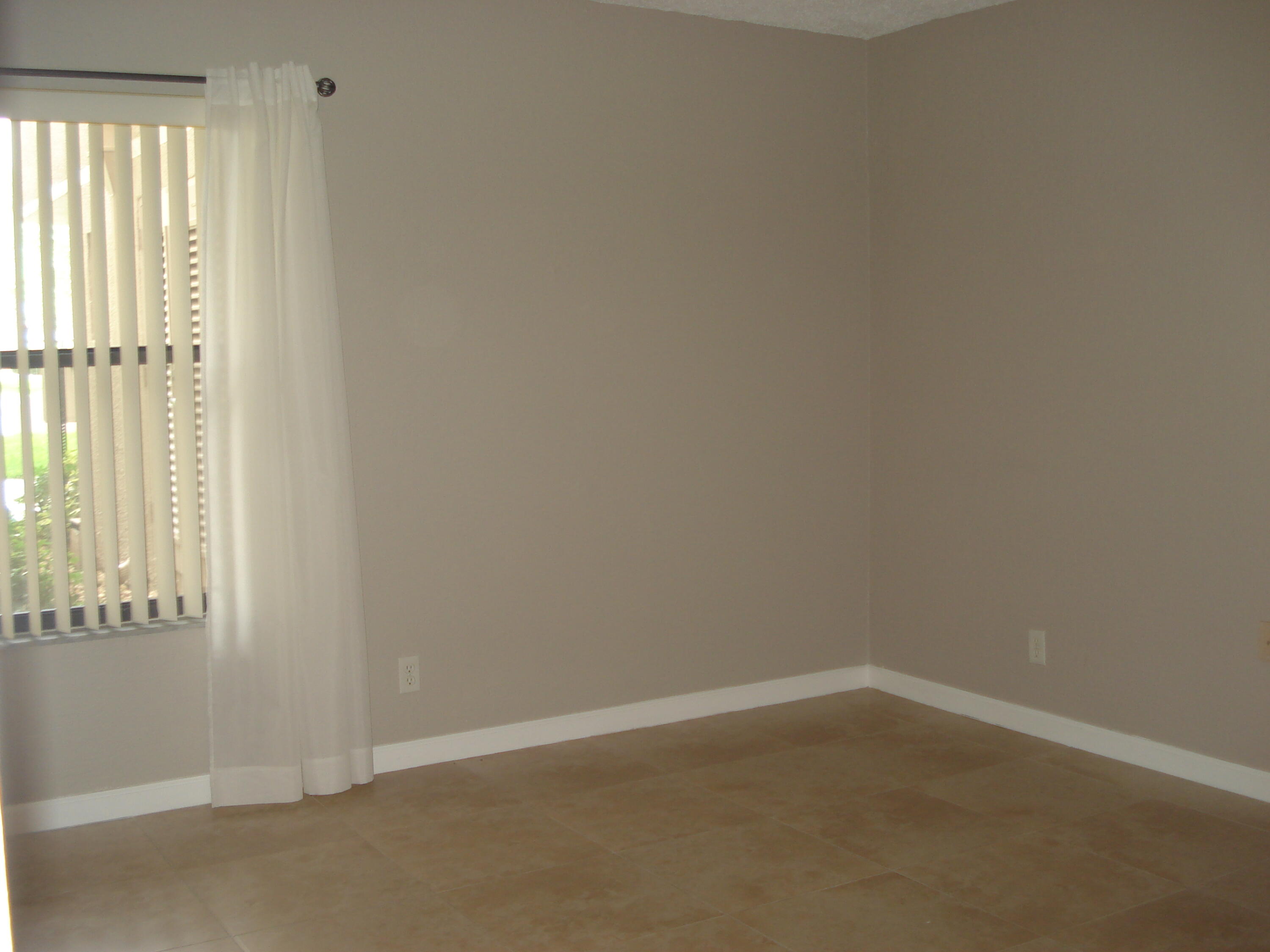 5750 Camino Del Sol, Unit 104 Boca Raton, FL 33433 - Photo 17 of 35 2nd Bedroom