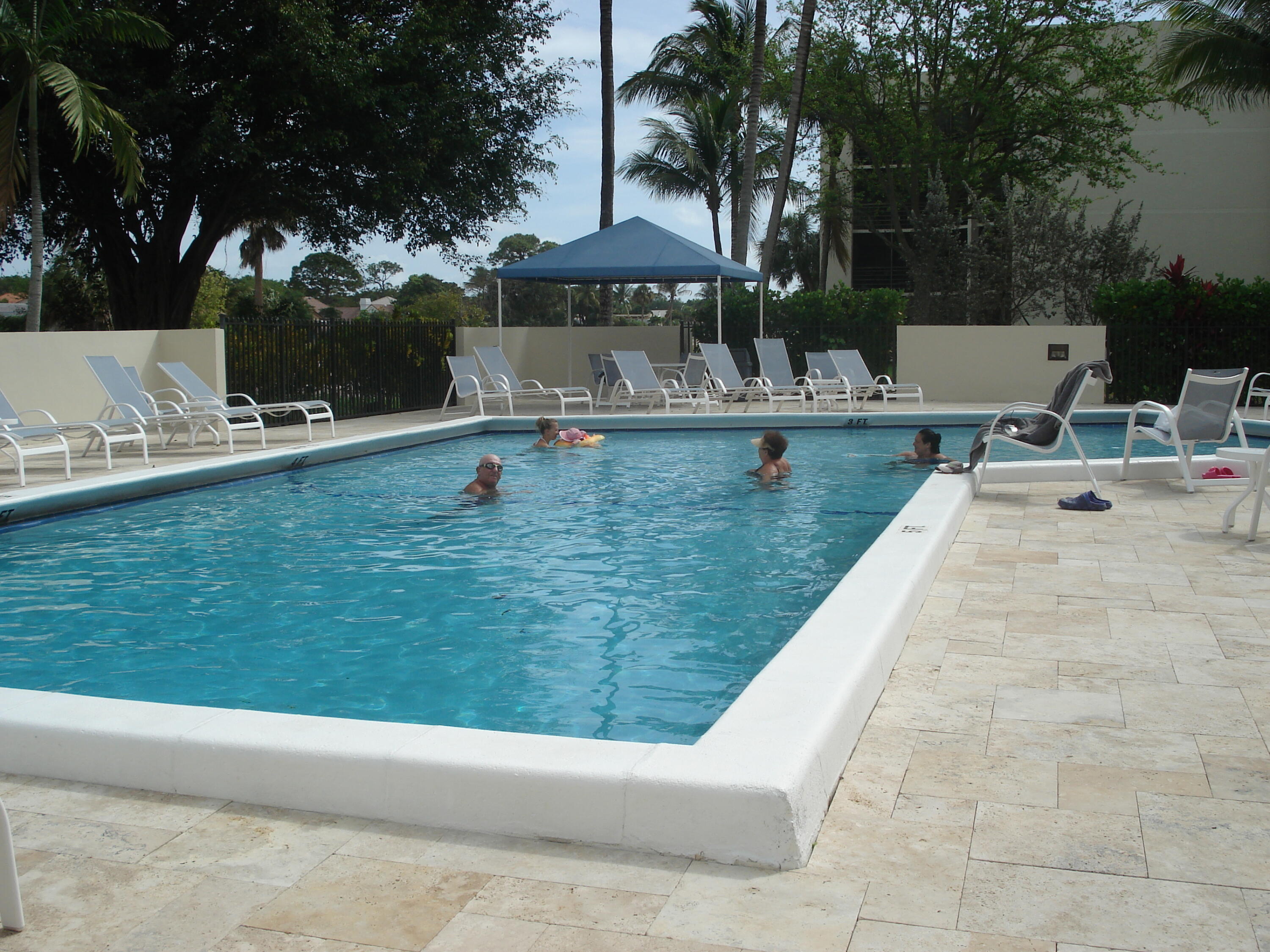 5750 Camino Del Sol, Unit 104 Boca Raton, FL 33433 - Photo 29 of 35 Pool