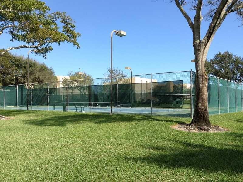 5750 Camino Del Sol, Unit 104 Boca Raton, FL 33433 - Photo 34 of 35 Tennis Court