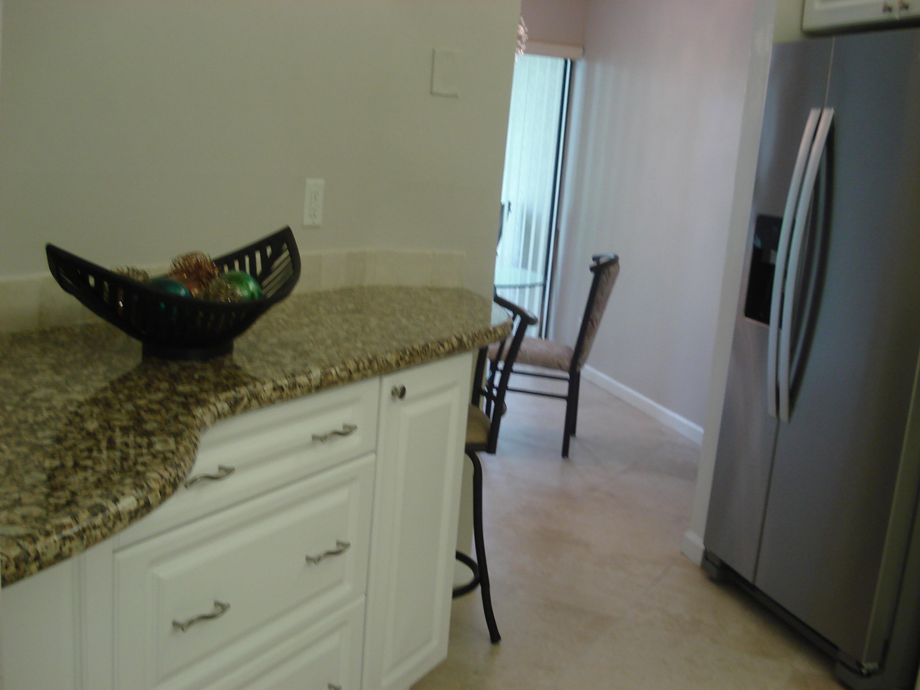 5750 Camino Del Sol, Unit 104 Boca Raton, FL 33433 - Photo 5 of 35 Kitchen