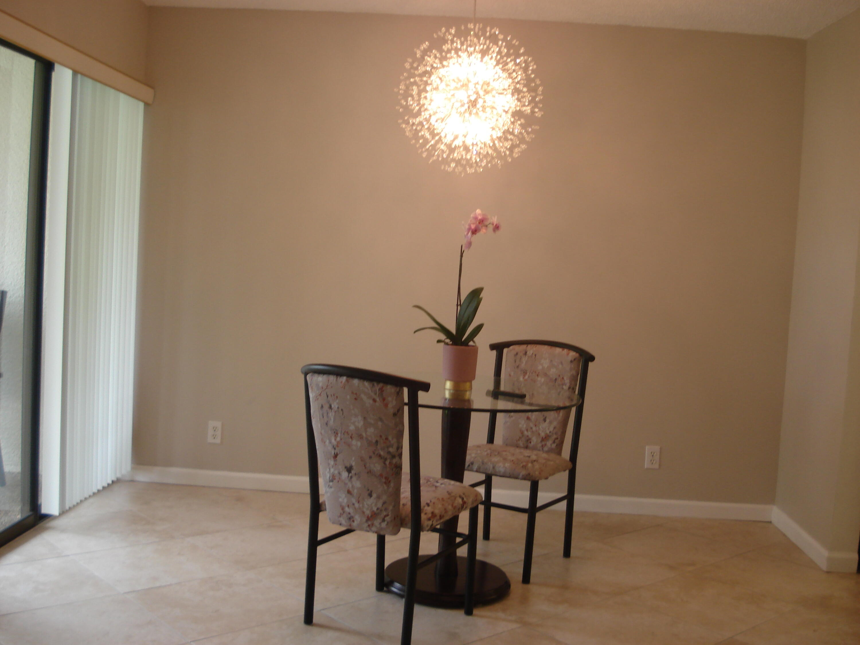 5750 Camino Del Sol, Unit 104 Boca Raton, FL 33433 - Photo 7 of 35 Dining Room