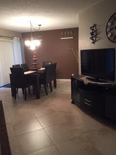 5750 Camino Del Sol, Unit 104 Boca Raton, FL 33433 - Photo 8 of 35 Dining Room