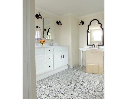 123 Howland Road Fairhaven, MA 02719 - Photo 19 of 29 Gallery Image 19