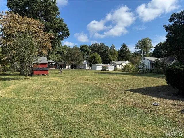 $135,000 | 400 Avery Hill, Belleville, IL 62223