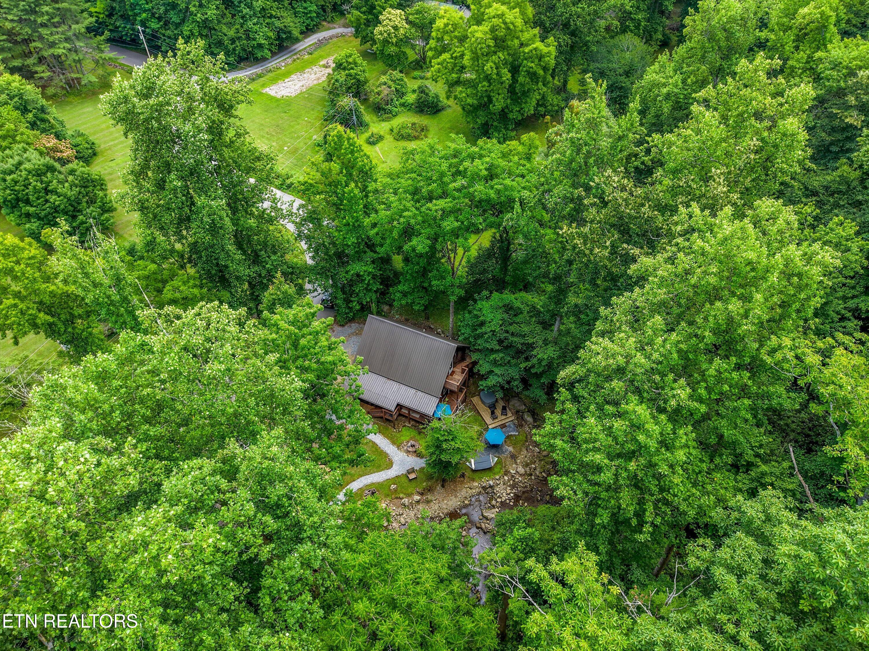 5236 Mathis Branch Road Gatlinburg, TN 37738 - Photo 47 of 51 Cabin Retreat Aerial of Curved Driveway