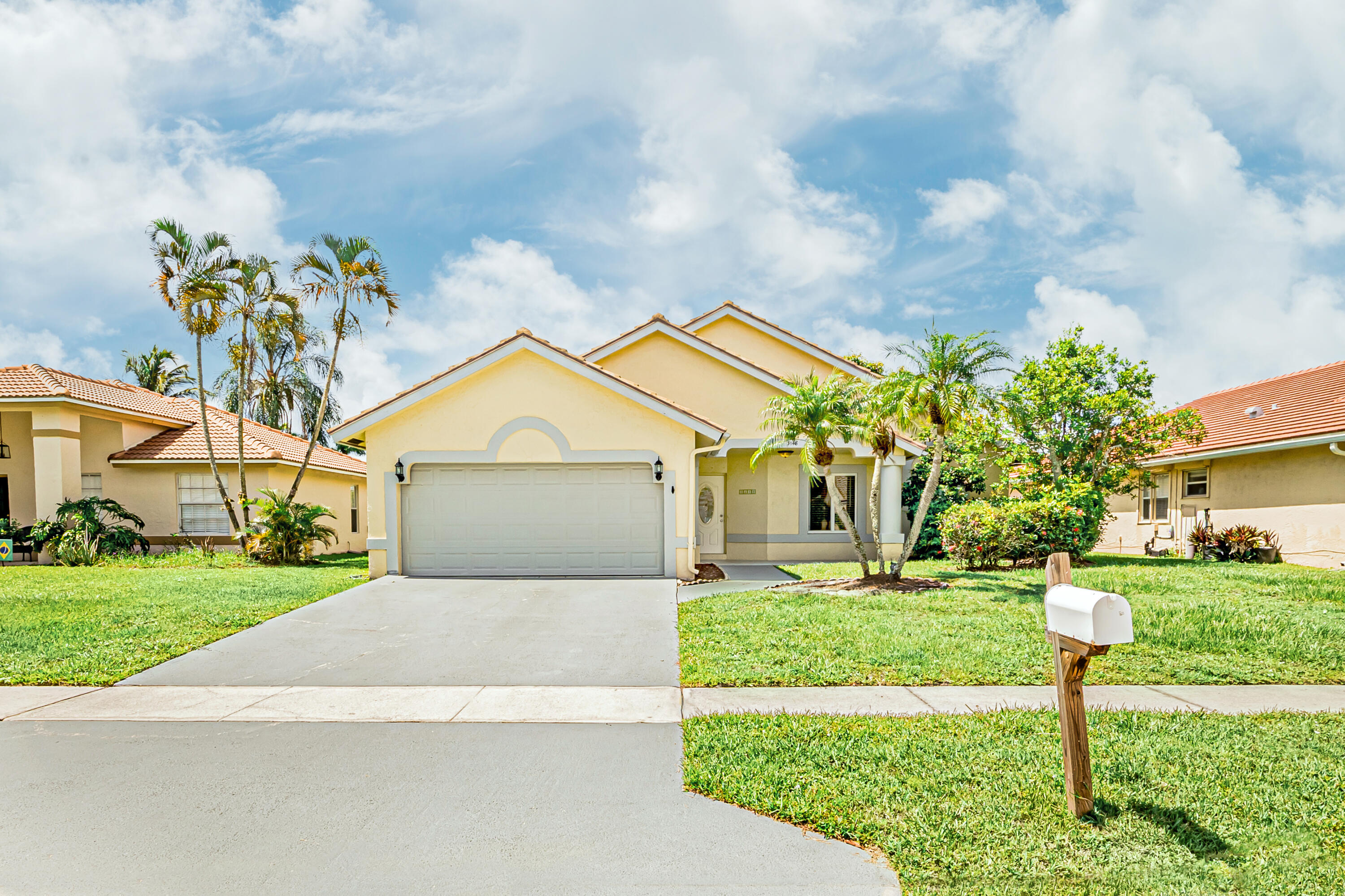 5148 Rosen Boulevard Boynton Beach, FL 33472 - Photo 9 of 50 0001_9070