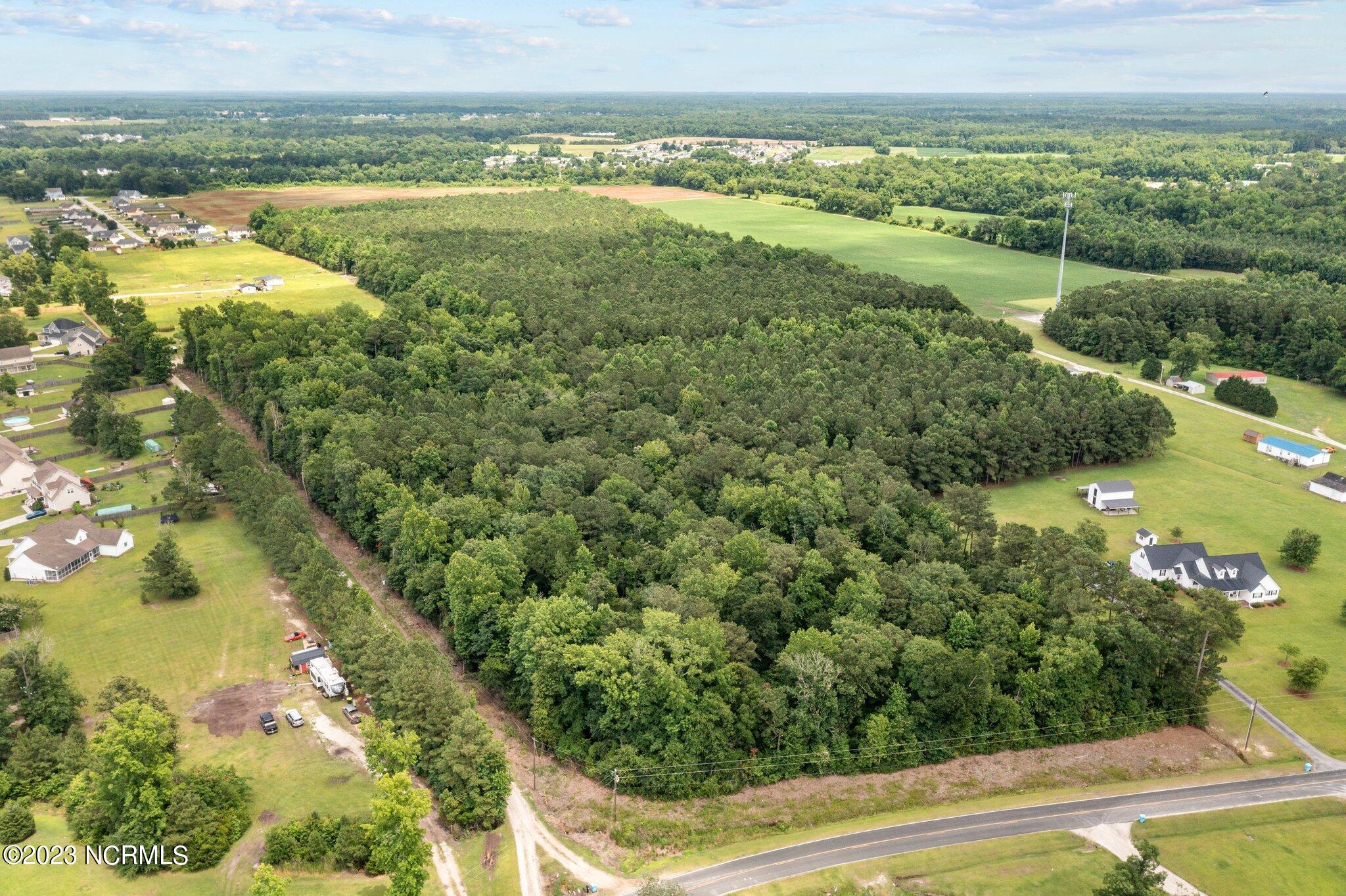 218 Thomas Loop Road Jacksonville, NC 28540 - Photo 15 of 20 15-web-or-mls-15