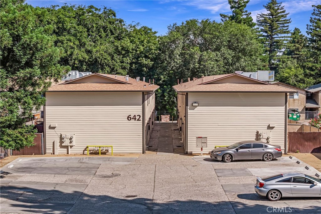 642 West 1st Avenue Chico, CA 95926 - Photo 3 of 28