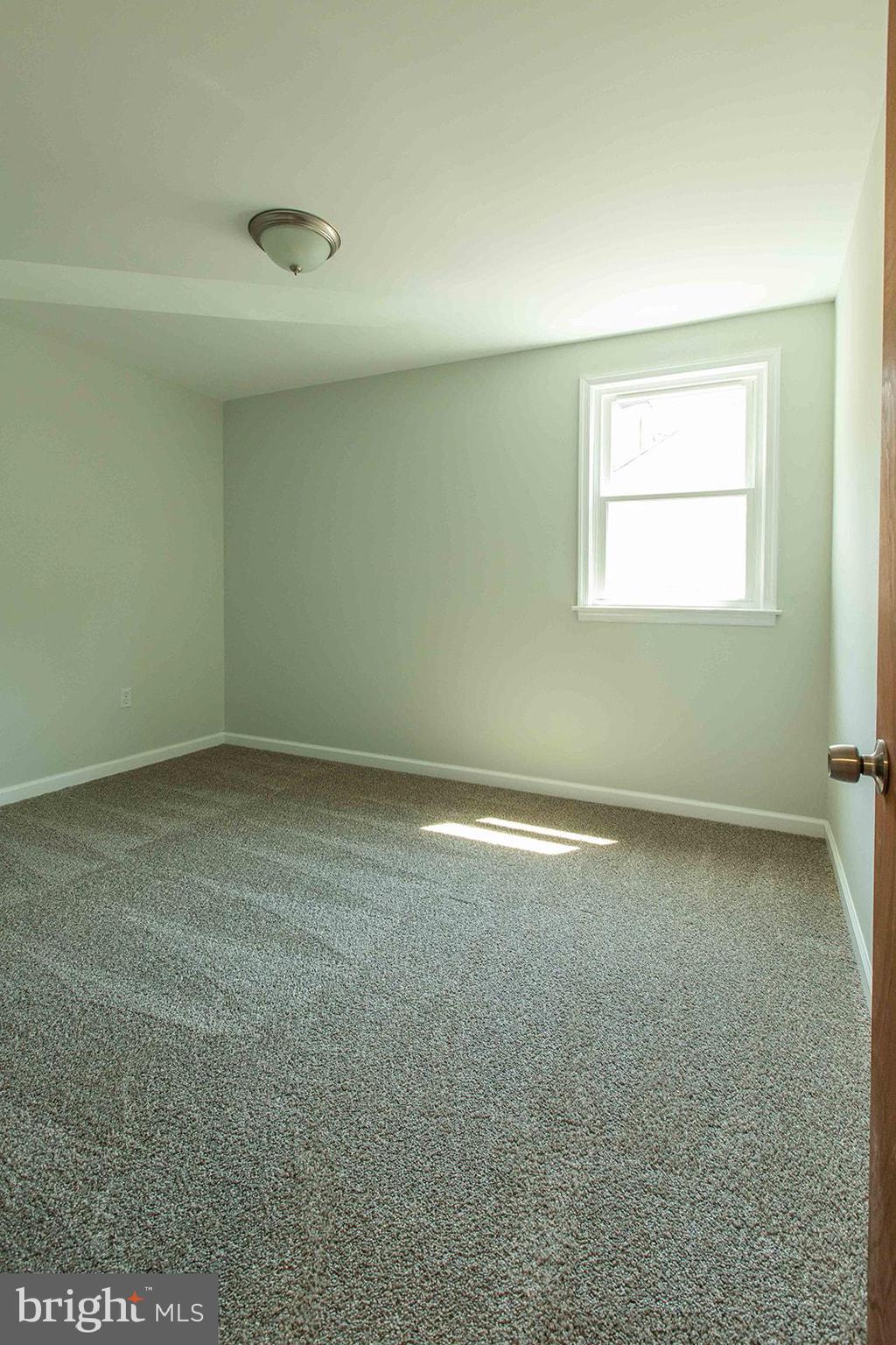 29 Gail Road New Castle, DE 19720 - Photo 20 of 36 Second bedroom