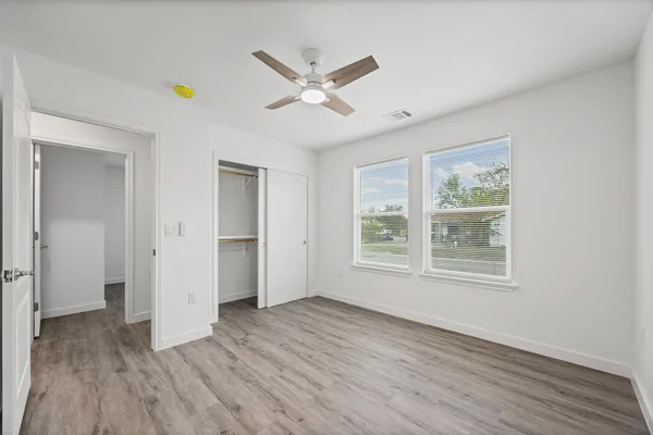 $1,900 | 1100 Monte Vista Drive, Lockhart, TX 78644