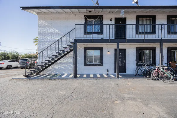 $895 | 1703 West Mountain View Road, Unit 1, Phoenix, AZ 85021