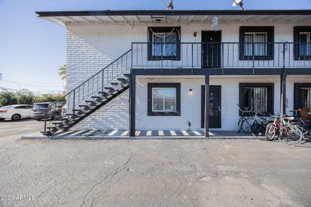 $995 | 1703 West Mountain View Road, Unit 1, Phoenix, AZ 85021