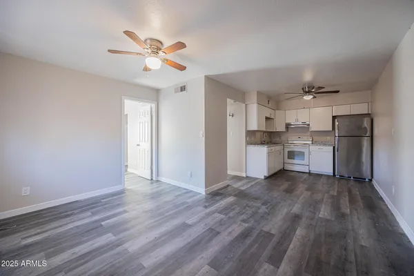 $795 | 1703 West Mountain View Road, Unit 1, Phoenix, AZ 85021