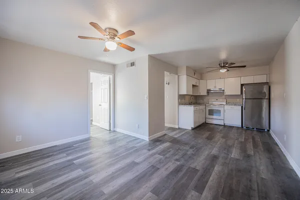 $895 | 1703 West Mountain View Road, Unit 1, Phoenix, AZ 85021