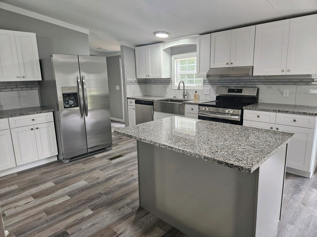 2894 Barker Road Ray City, GA 31645 - Photo 4 of 23 Gallery Image 4