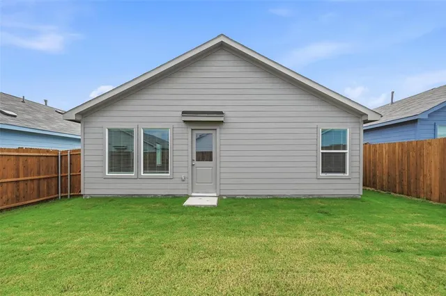 $1,695 | 2109 Spartan Drive, Crandall, TX 75114