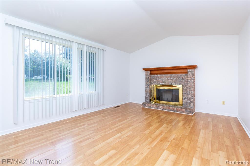 25935 Junction Novi, MI 48375 - Photo 17 of 43