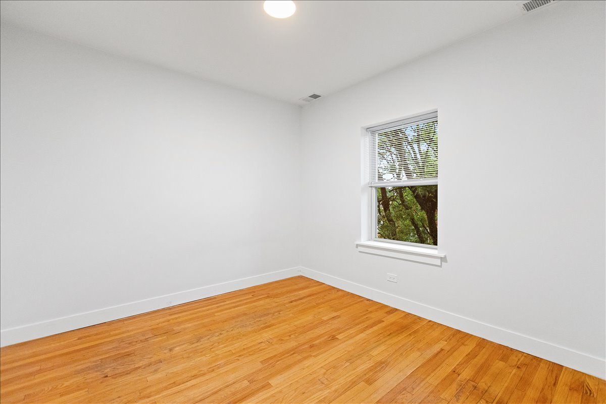 4055 North Spaulding Avenue, Unit 1 Chicago, IL 60618 - Photo 5 of 18