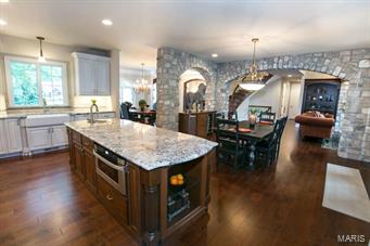 8 Chipper Road St. Louis, MO 63131 - Photo 5 of 36 Gallery Image 5