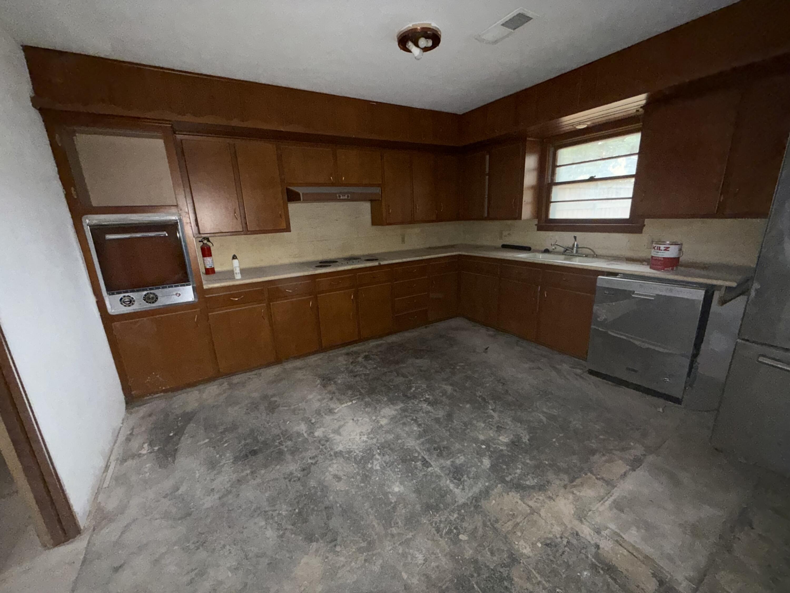 3304 53rd Street Lubbock, TX 79413 - Photo 3 of 19 IMG_7332