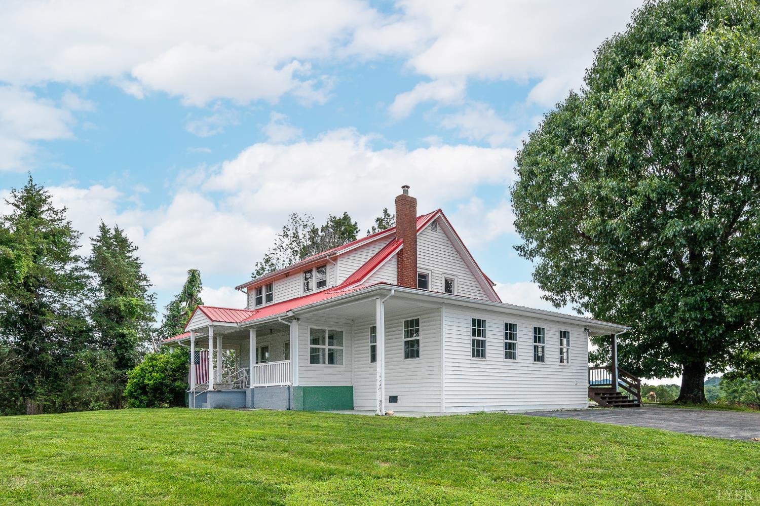 1560 Quarles Road Thaxton, VA 24174 - Photo 3 of 45