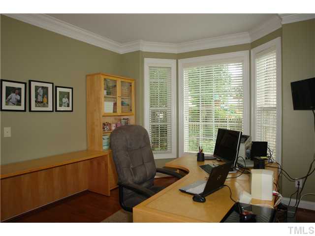 4314 Russling Leaf Lane Raleigh, NC 27613 - Photo 10 of 25