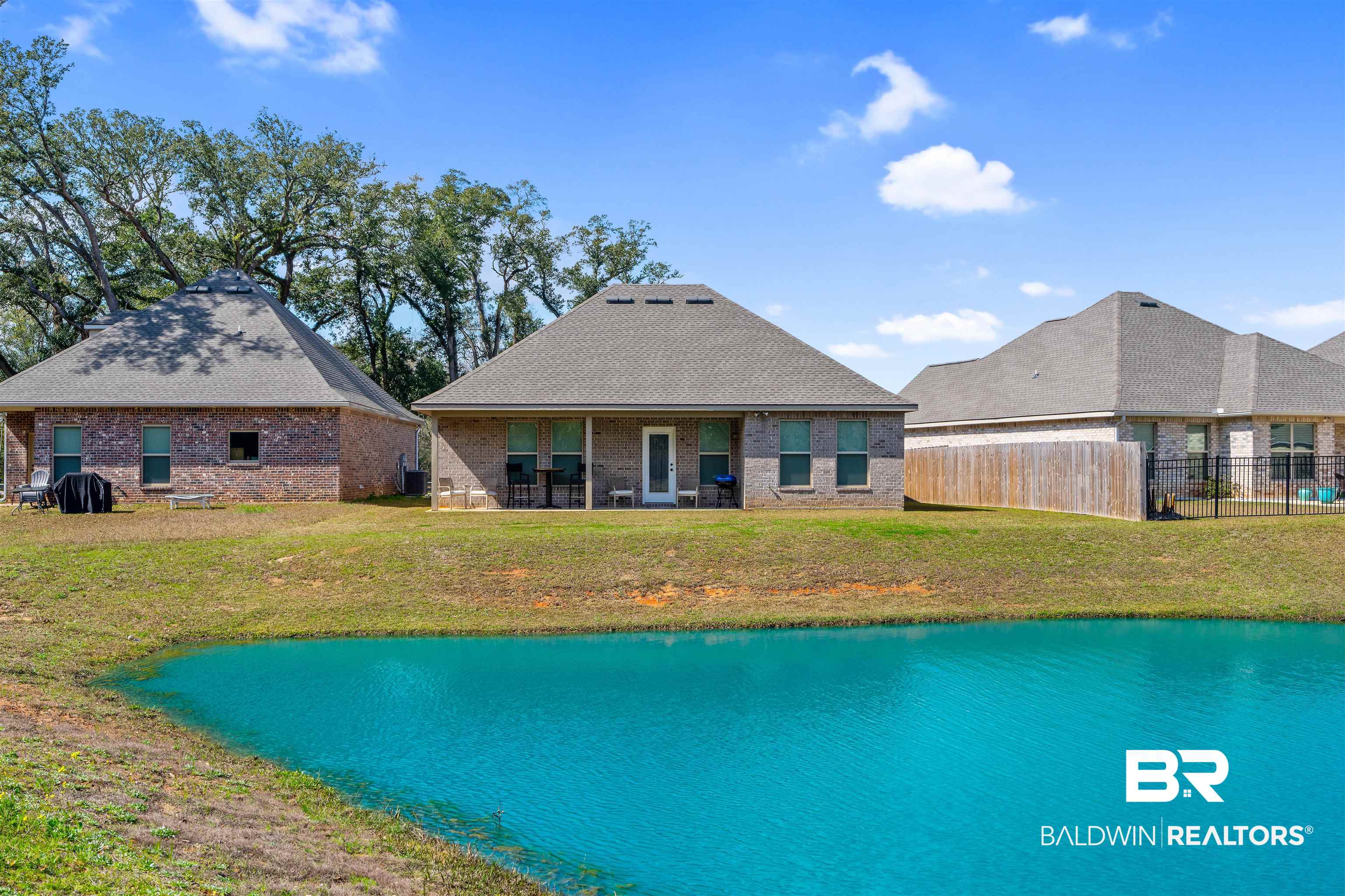 906 Gibson Court Foley, AL 36535 - Photo 12 of 30 back yard