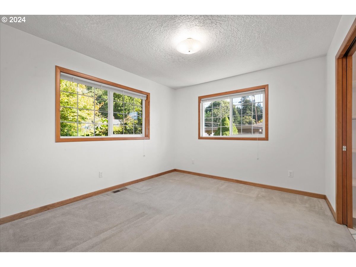 2057 Cascade Way Longview, WA 98632 - Photo 15 of 35 Gallery Image 15