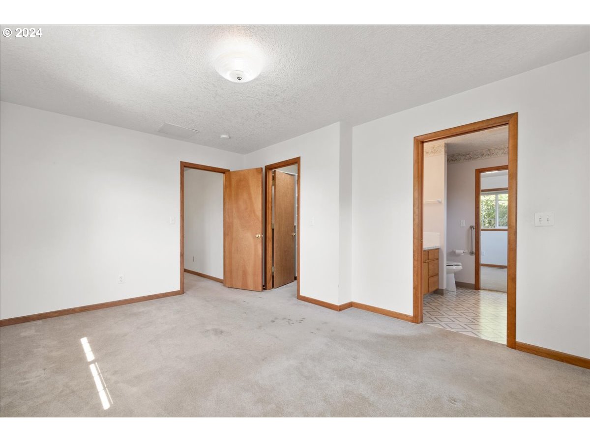 2057 Cascade Way Longview, WA 98632 - Photo 19 of 35 Gallery Image 19