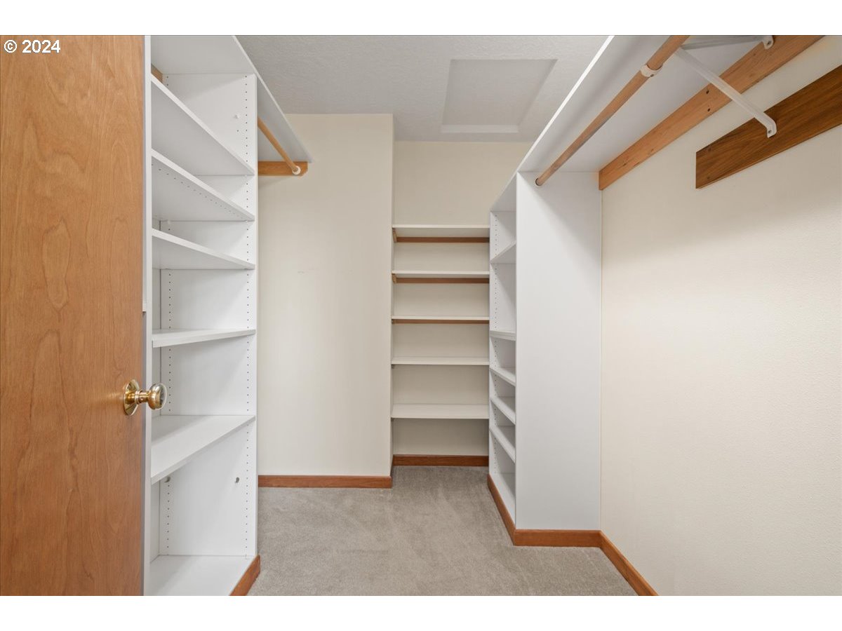 2057 Cascade Way Longview, WA 98632 - Photo 20 of 35 Gallery Image 20
