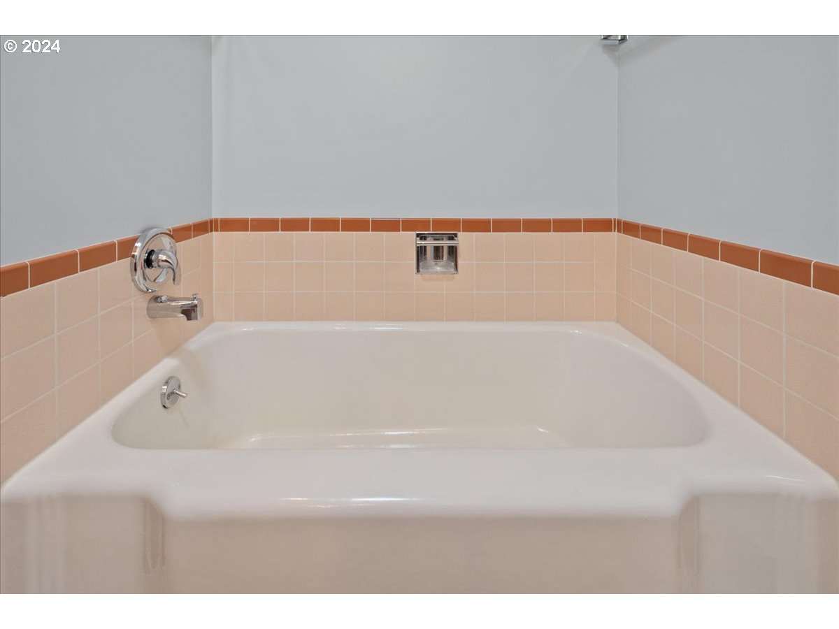 2057 Cascade Way Longview, WA 98632 - Photo 23 of 35 Gallery Image 23
