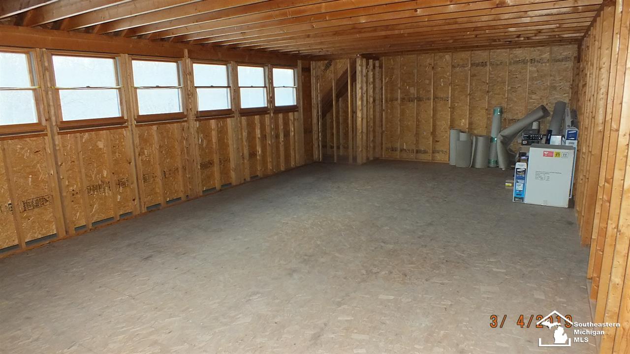 7490 Douglas Road Lambertville, MI 48144 - Photo 13 of 18 Gallery Image 13