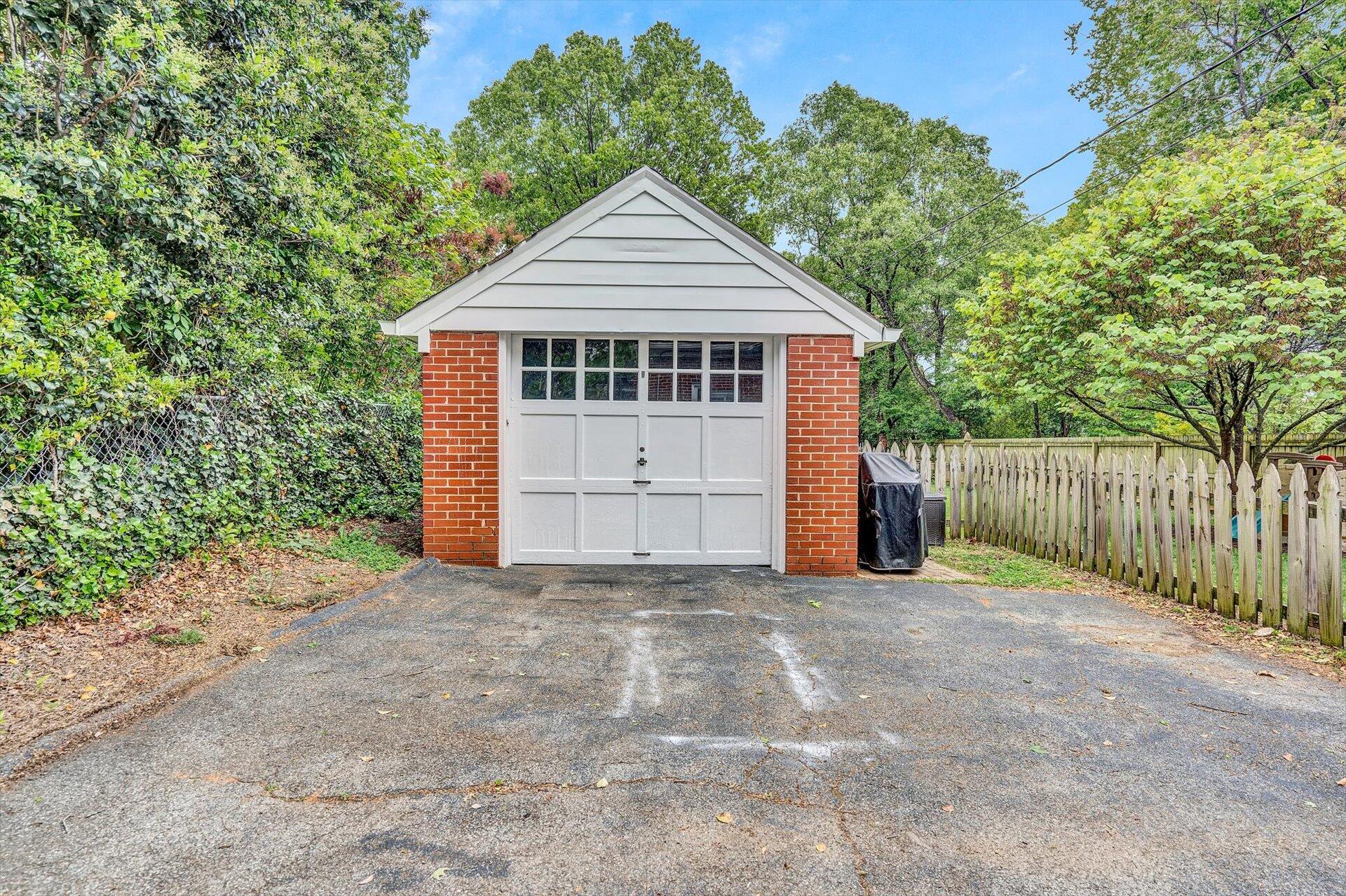 1808 Wakefield Road Southwest Roanoke, VA 24015 - Photo 34 of 38 34-DSC5405