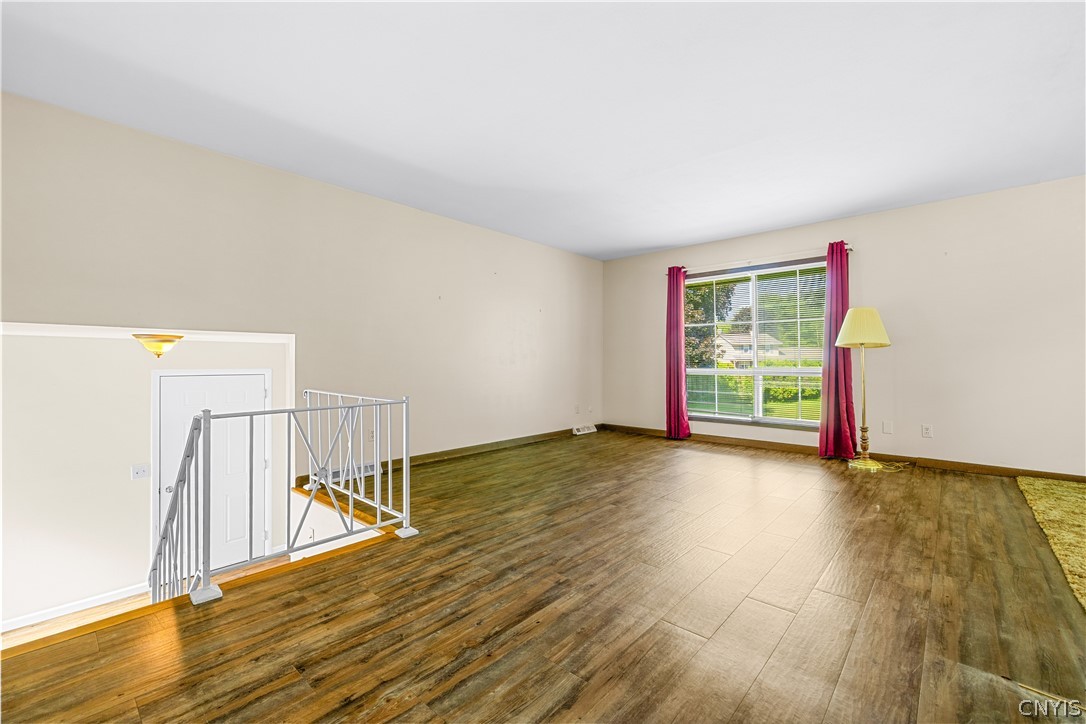 8276 Winchester Drive Rome, NY 13440 - Photo 3 of 31
