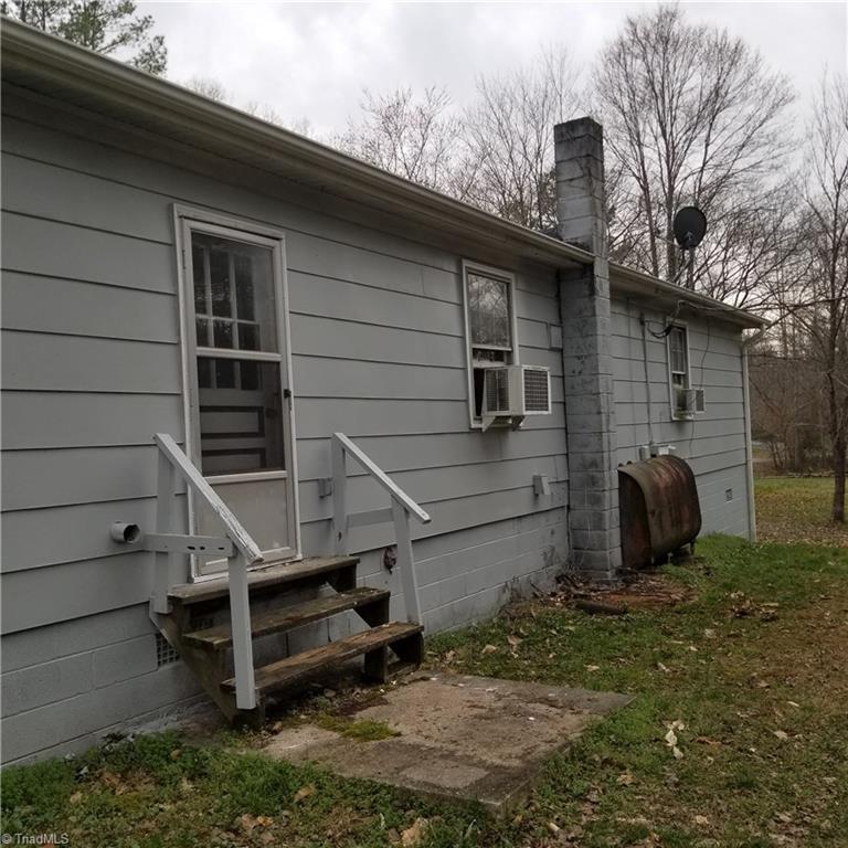 1020 Adams Ridge Road Walnut Cove, NC 27052 - Photo 2 of 7 Gallery Image 2