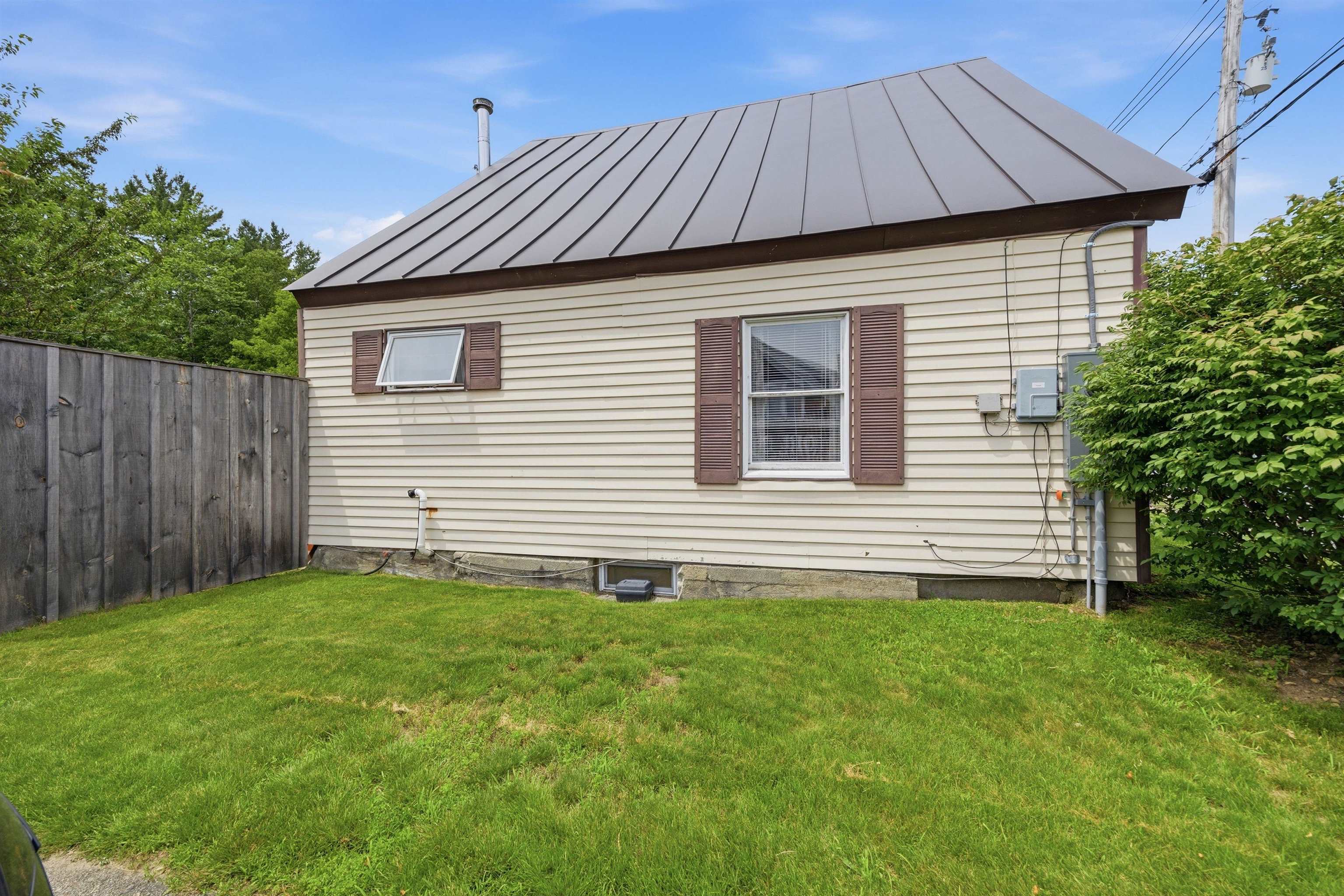 23 Lake Tarleton Road Warren, NH 03279 - Photo 6 of 55