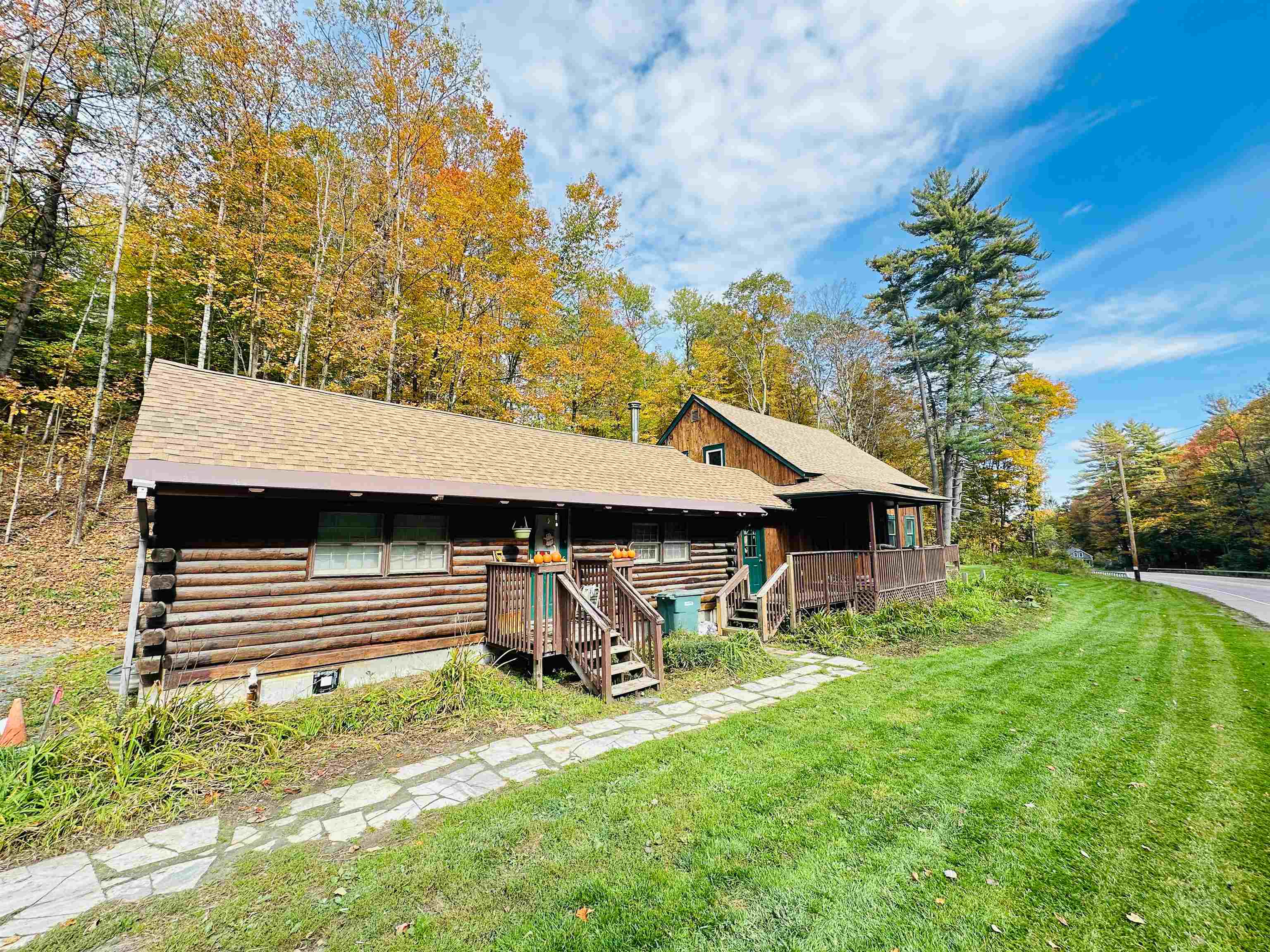 3080 Waterbury Road Stowe, VT 05672 - Photo 3 of 20 Gallery Image 3
