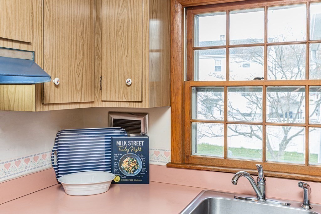 10 Westmoor Road Boston, MA 02132 - Photo 14 of 36 Gallery Image 14