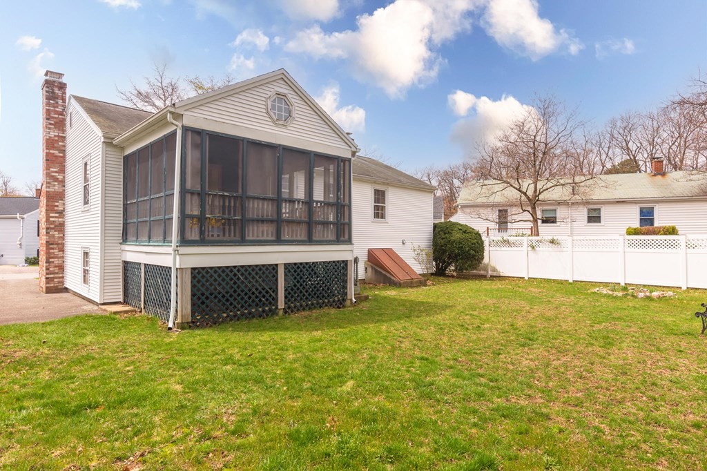 10 Westmoor Road Boston, MA 02132 - Photo 33 of 36 Gallery Image 33