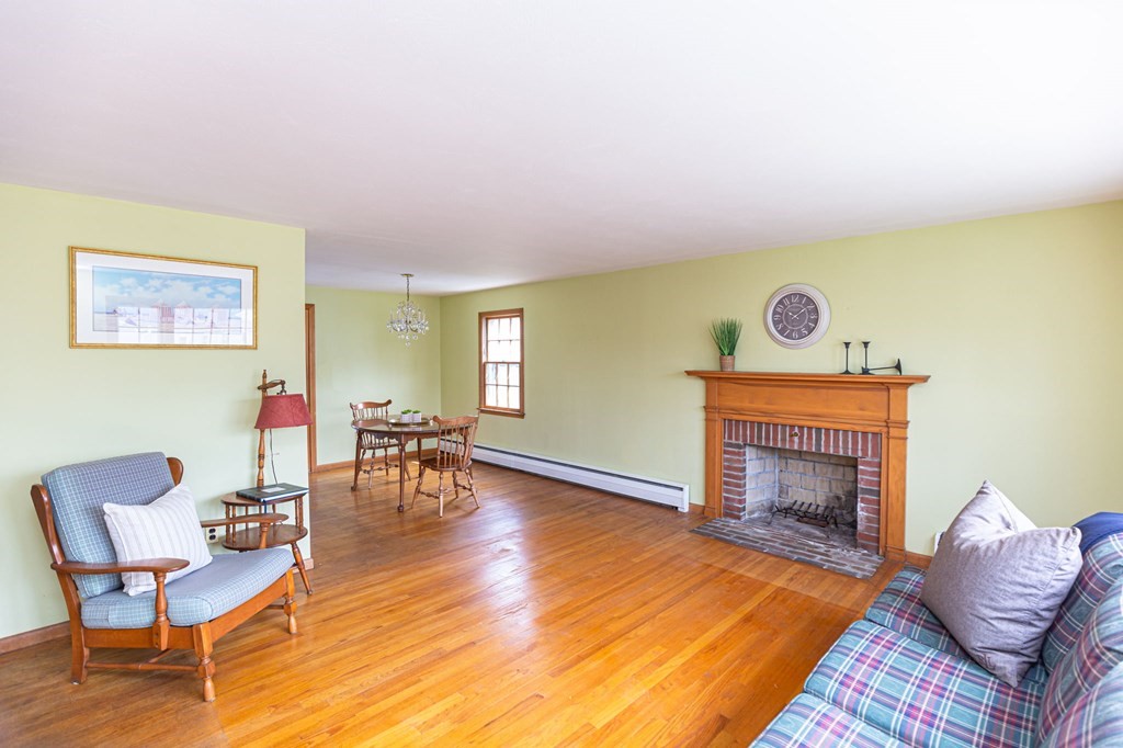 10 Westmoor Road Boston, MA 02132 - Photo 6 of 36 Gallery Image 6