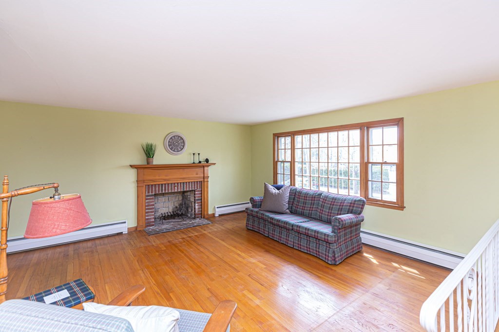 10 Westmoor Road Boston, MA 02132 - Photo 7 of 36 Gallery Image 7