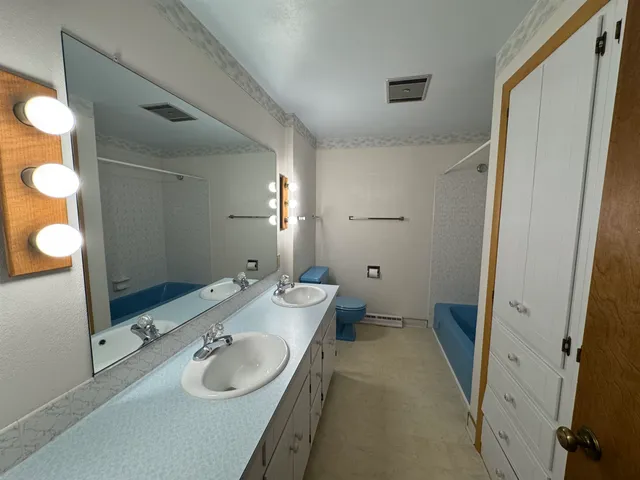 $325,000 | 2503 South Harmon Street, Appleton, WI 54915