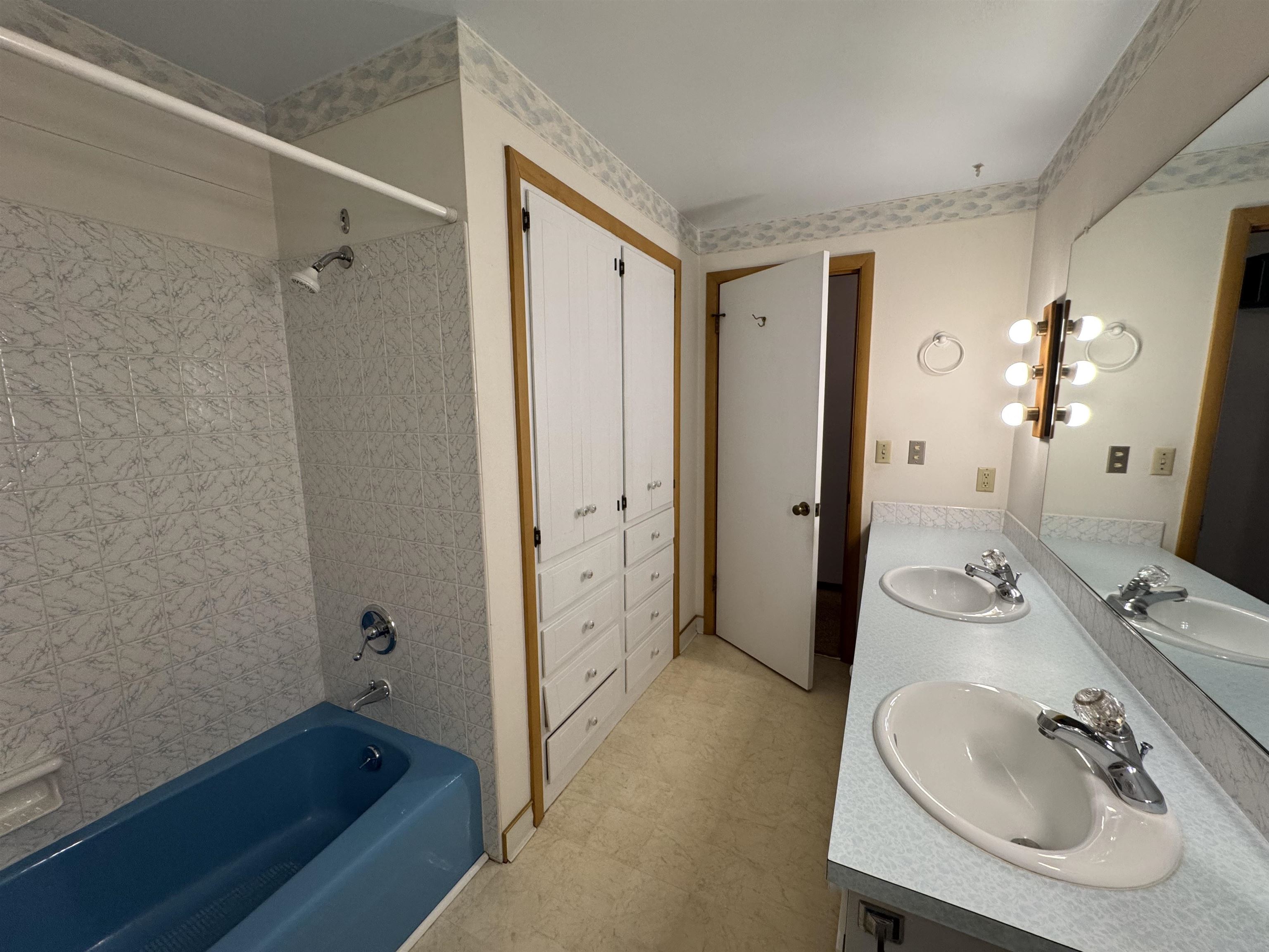 2503 South Harmon Street Appleton, WI 54915 - Photo 29 of 38