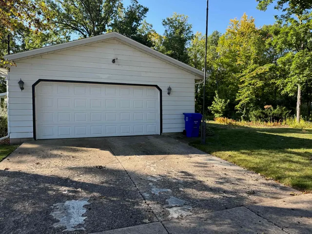 $325,000 | 2503 South Harmon Street, Appleton, WI 54915