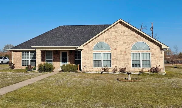 $294,000 | 1000 Morgan Lane, Blossom, TX 75416